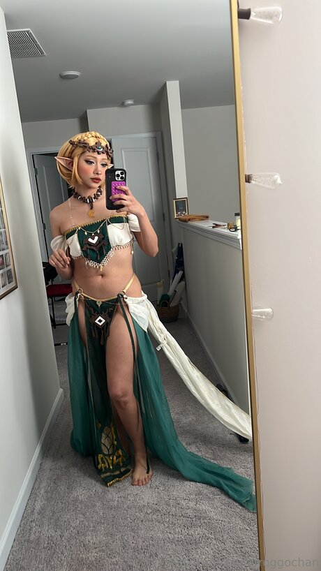 Froggochan pornstar perfect pics