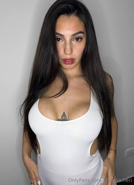 Melissa Neri hd model image