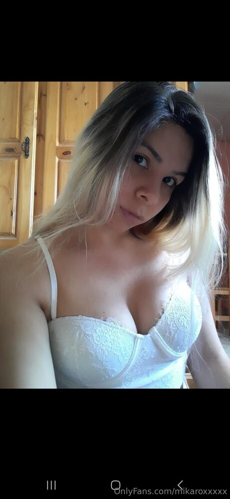 Mikaroxxxxx pornstar art image