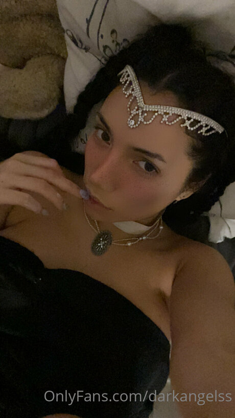 Darkangelss pretty actress picture