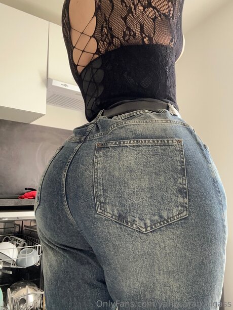 Yanis Arab Bigass star perfect image