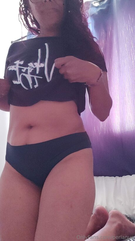 Perlanue nude pornstar photos