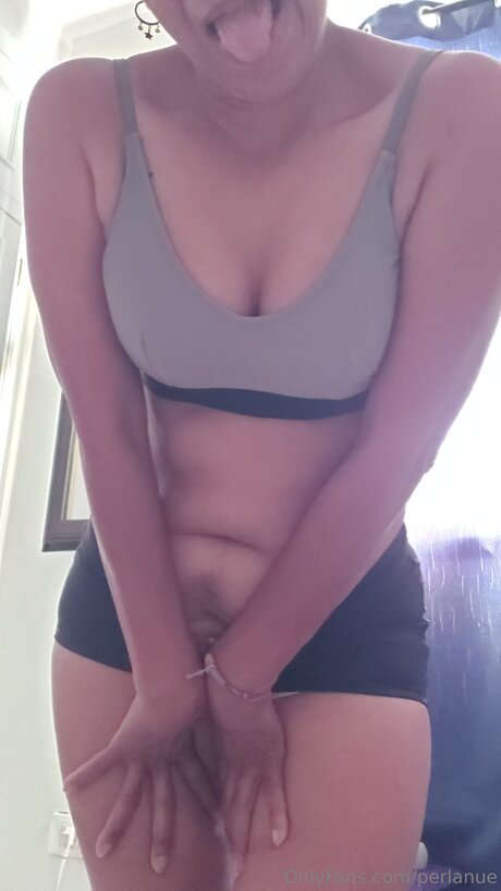 Perlanue nude pornstar image