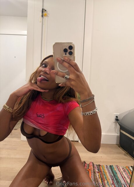 Skinnycurvyalexa pornstar free photos