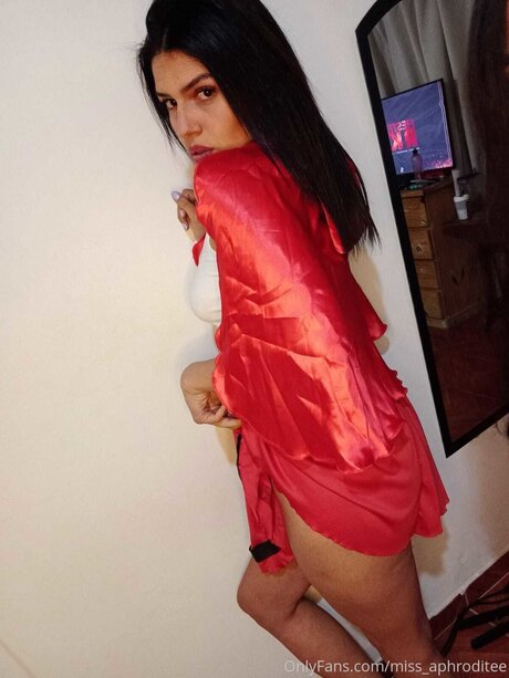 Miss Aphroditee sex model img