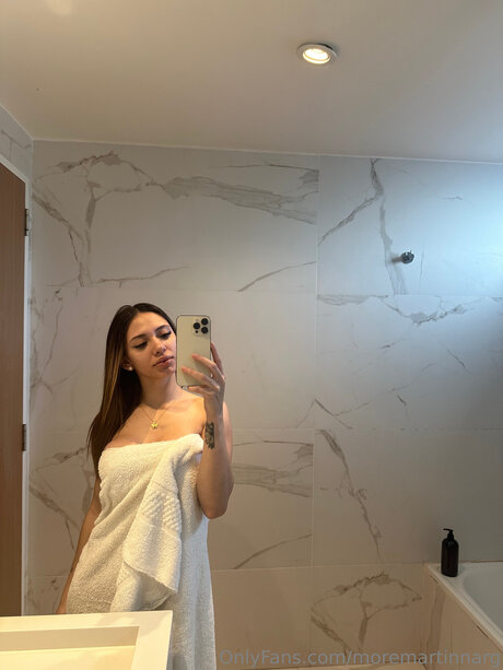 Moremartinnarg pornographic model pic