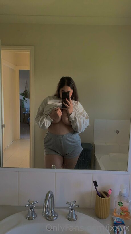 Bemyjxy star adult picture