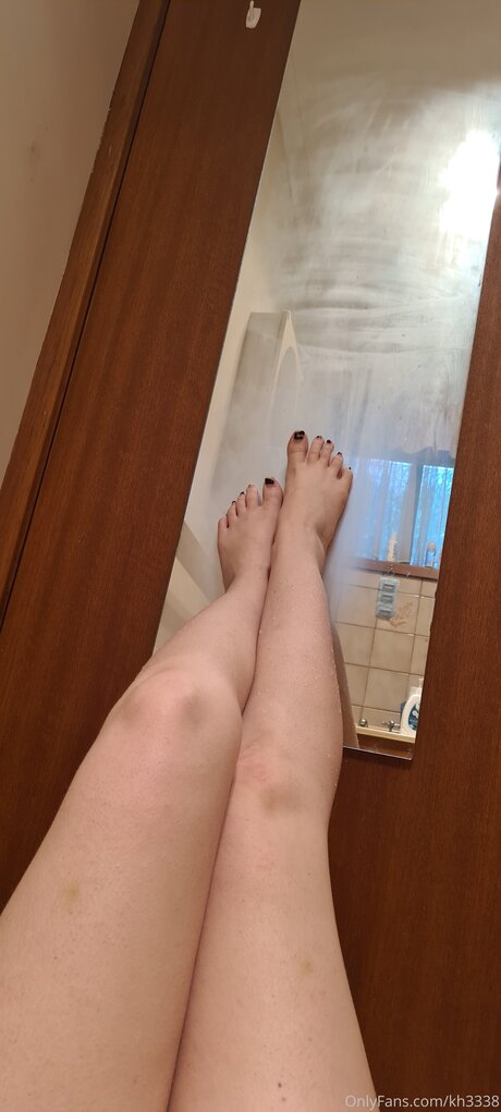 Kh3338 naked actress picture