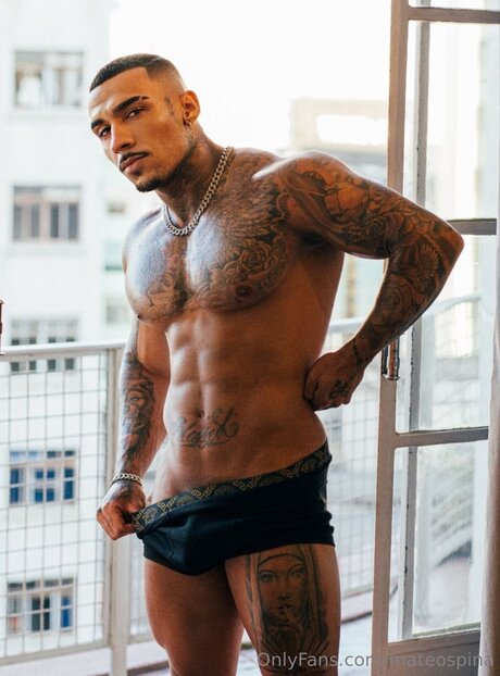 Mateospina sexy star image