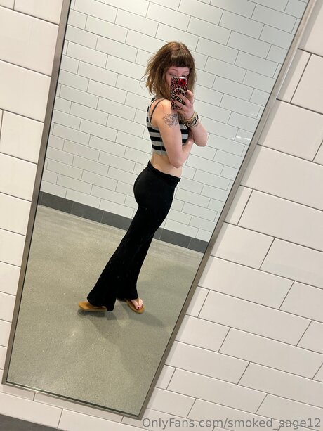 Smoked Sage12 pornographic model pics