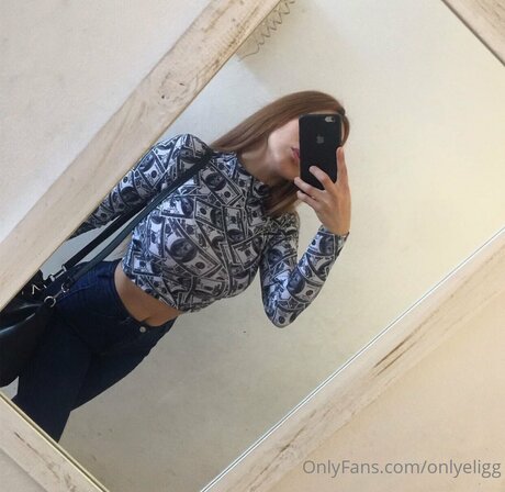 Antonellaagz nude model pic