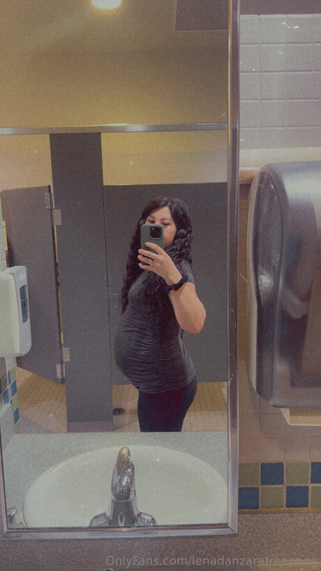 Lenadanzarafreepage model pornographic picture