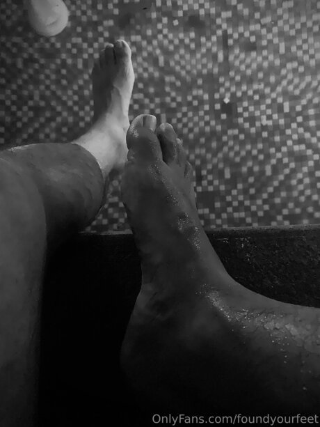Foundyourfeet model porn img