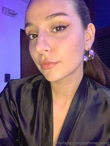 Domme Juliet star pornographic photo