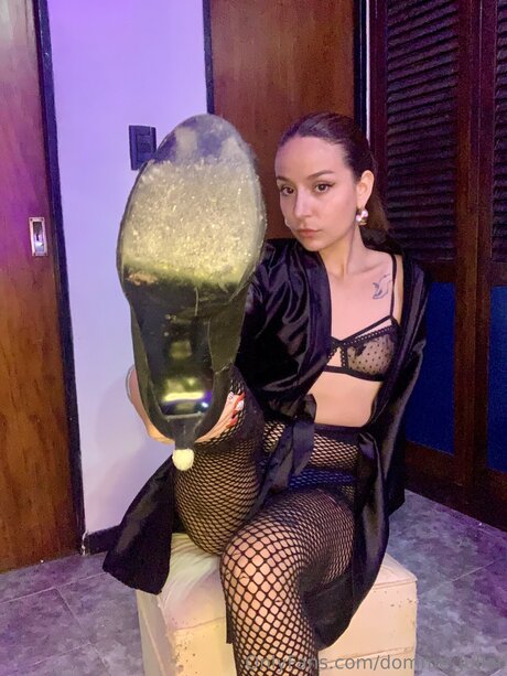 Domme Juliet pornstar pics