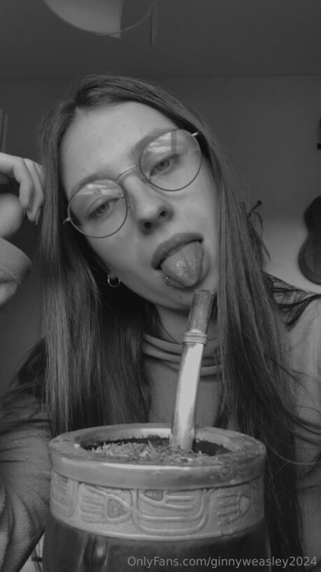 Dominga2024 pornstar pretty picture