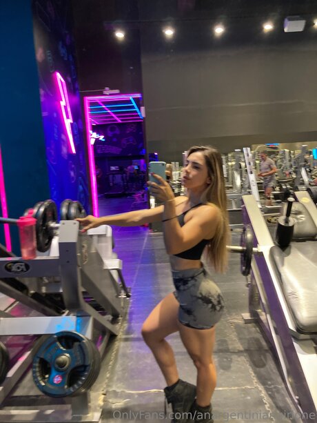 Anargentiniangirlone model nude archive