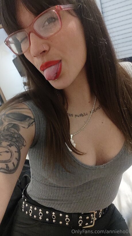 Annieho0t pornstar pretty image