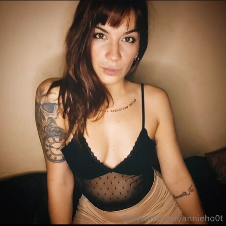 Annieho0t star high quality images