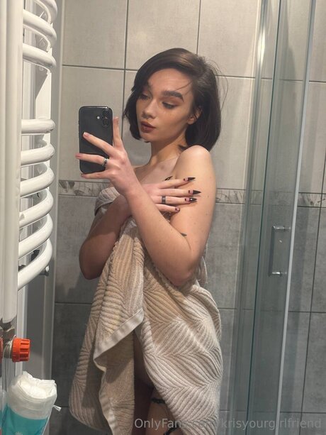 Krisyourgirlfriend perfect model pictures