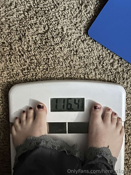 Here P1ggy free pornstar img