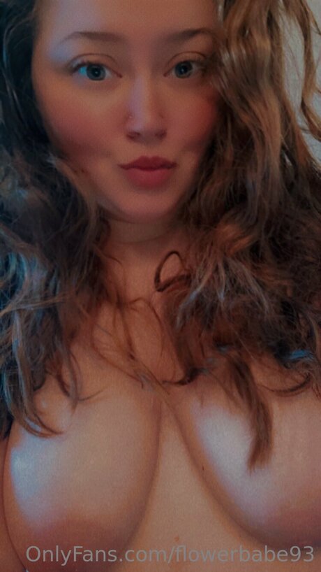 Flowerbabe93 star top image