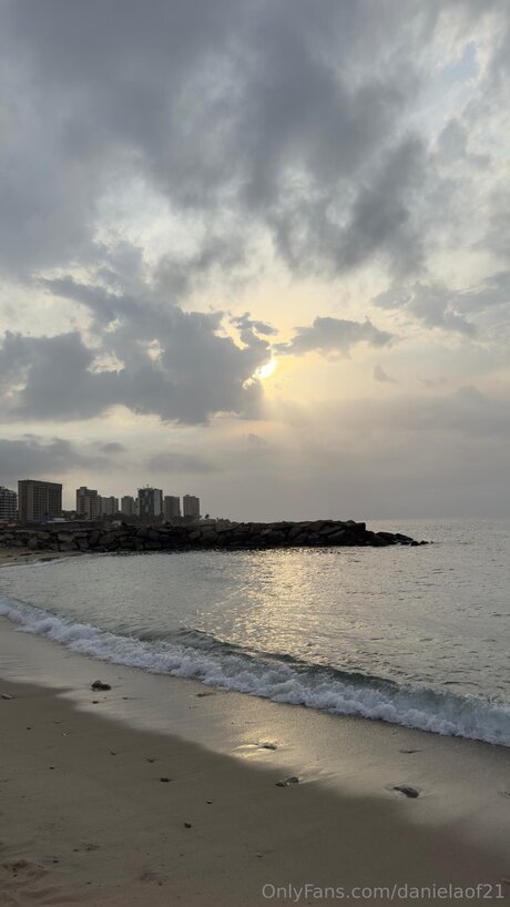 eyes onlyfans nude galleries