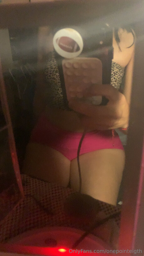 Onepointeigth sexy actress picture