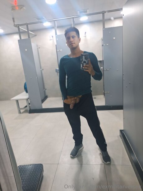 Exmilitarversex star naked images