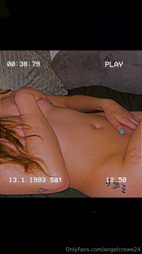 Angelcrowe24 model pornographic pic