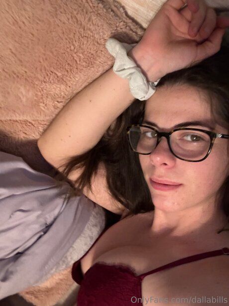 Dallabills model top images