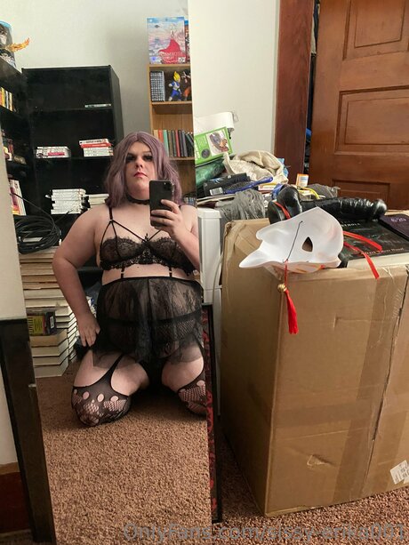 Sissy Erika001 star high quality img