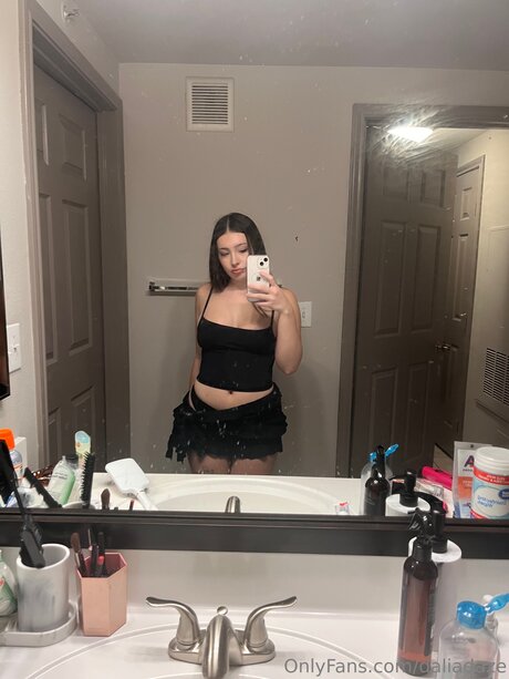 Daliadaze pornstar nudes img