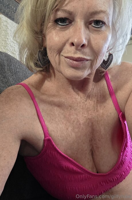 Gilfyrose model pictures