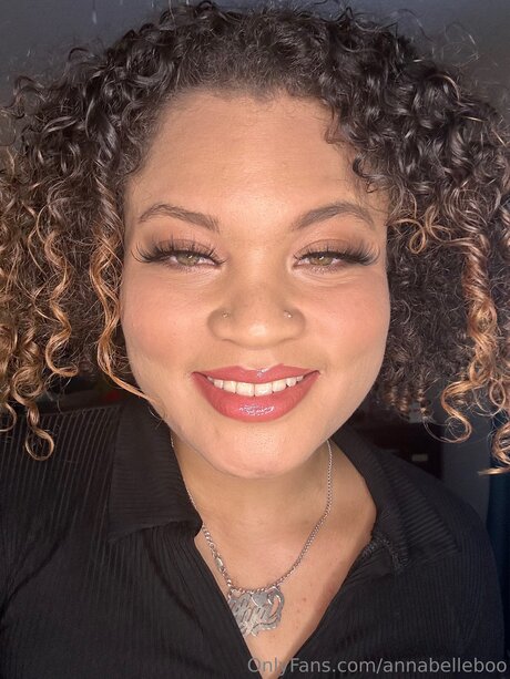 Annabellebooo star erotic photos