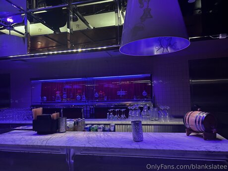 Blankslatee model pretty pic