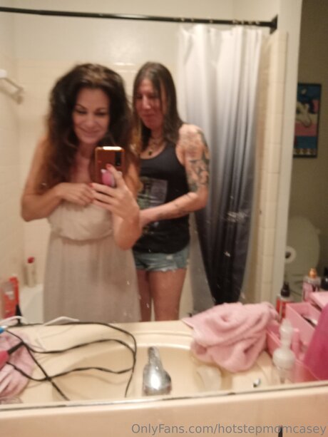 Hotstepmomcasey model nude images