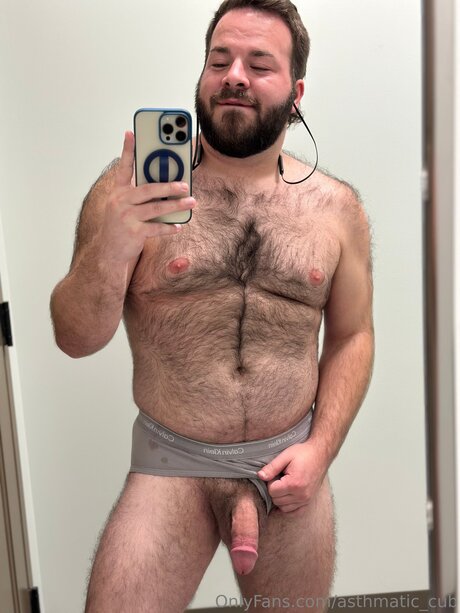 Asthmatic Cub top star photos