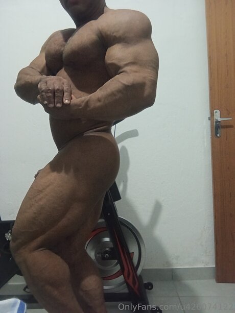 U426074122 actress picture