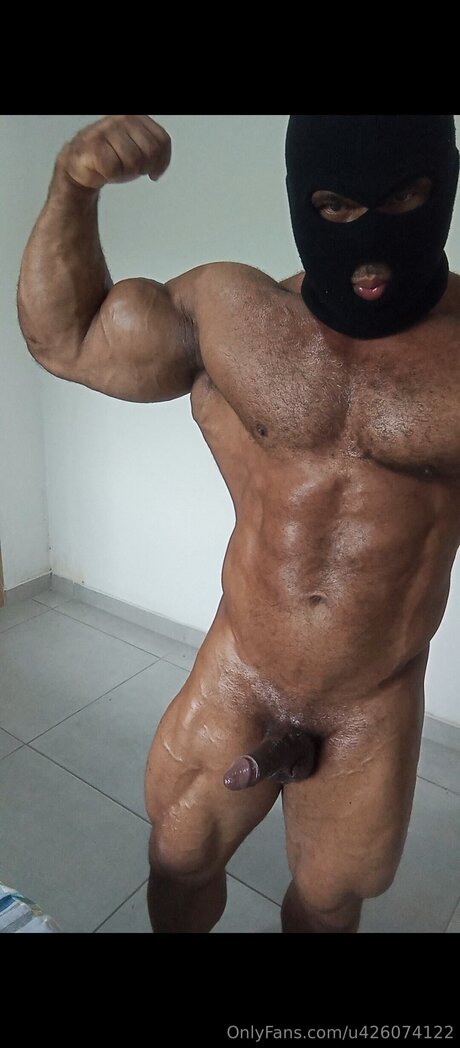 U426074122 star xxx image