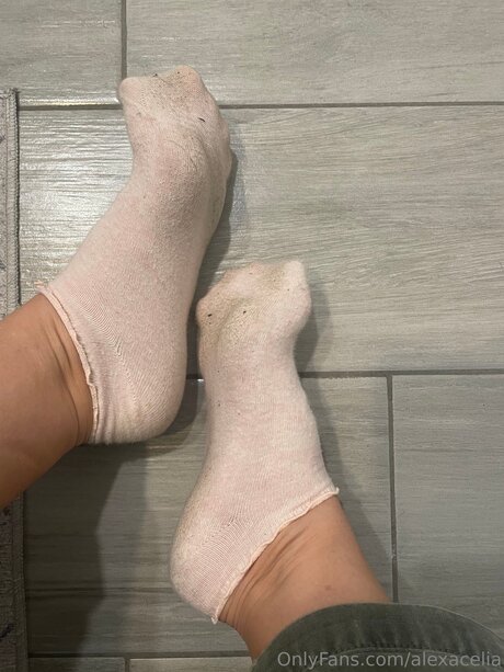 Alexacelia pretty star pic