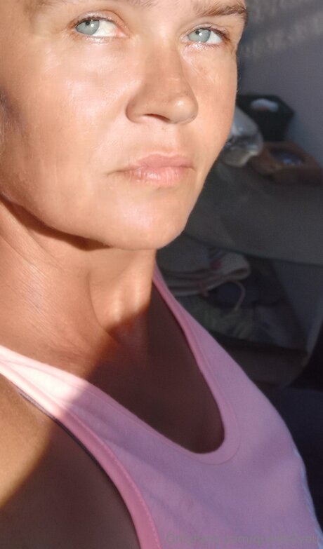 Queen2you star porn images