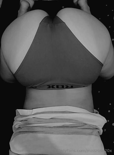Missrose20x pornstar erotic gallery