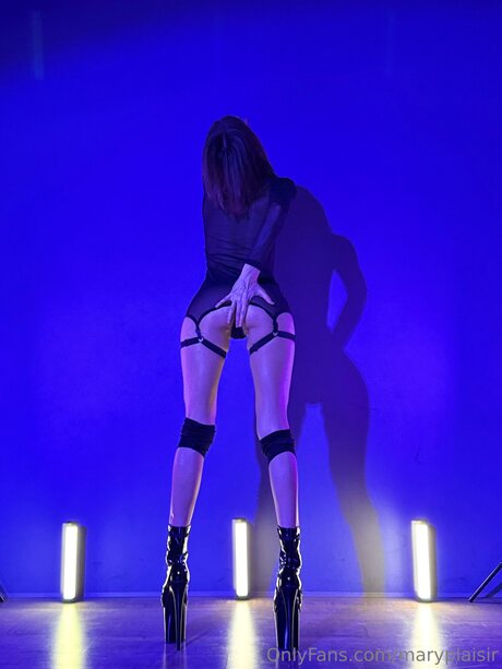 Maryplaisir nude actress photos