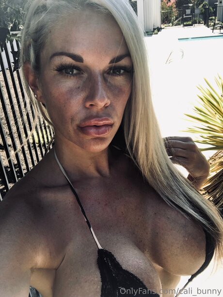 Cali Bunny pornstar beautiful img