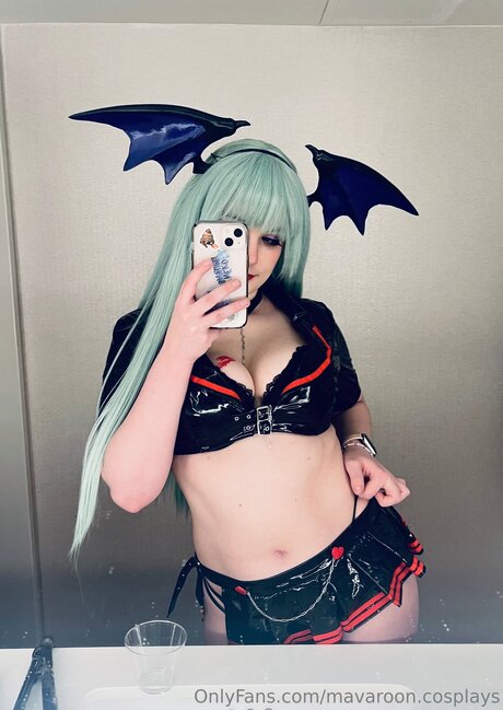 Mavarooniee adult actress photo