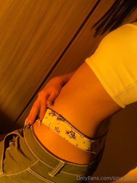 Sina Jade star hd pic