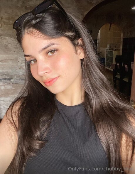 Chubby Mia perfect pornstar image