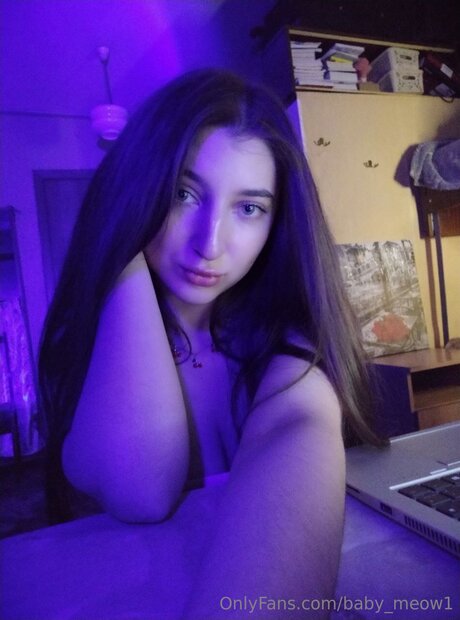 Baby Meow1 model nude pics