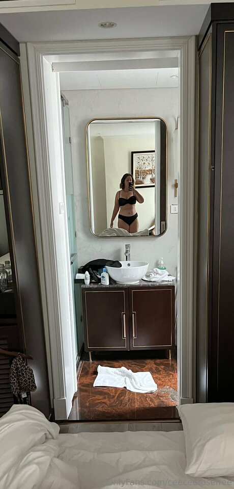 Ceeceerosefree naked pornstar img